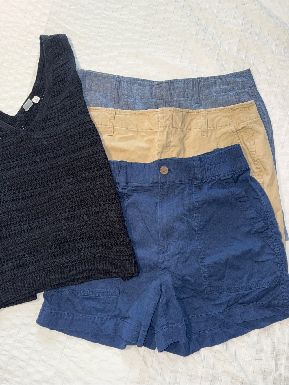 GAP Women’s Casual Shorts and 100% cotton knit tank